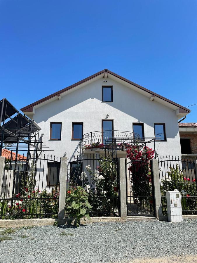 Albdevara Mar Srl Vama Veche Exterior foto