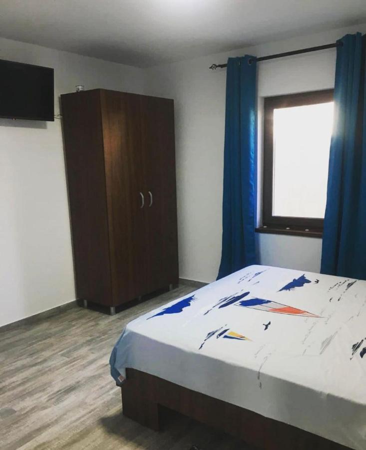 Albdevara Mar Srl Vama Veche Exterior foto